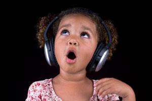 آیا آواز خواندن در به یاد سپردن دانسته های ما مؤثر است؟