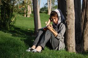 چگونه نوجوانان را به مطالعه علاقه‌مند کنیم؟