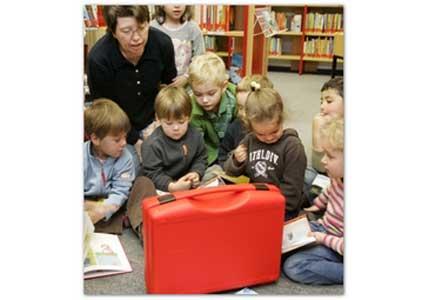 "چمدان خواندن" برای کودکان نیازمند