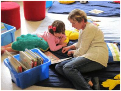 ساعت کتابخوانی برای کوچولوها