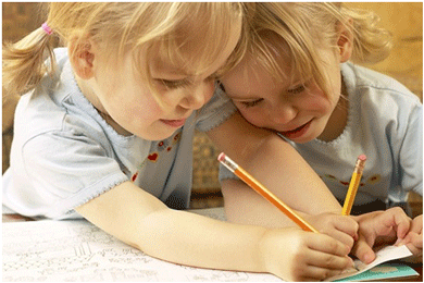 کودک پیش دبستان: ازخط خطی کردن تا نوشتن جمله‌ها! 