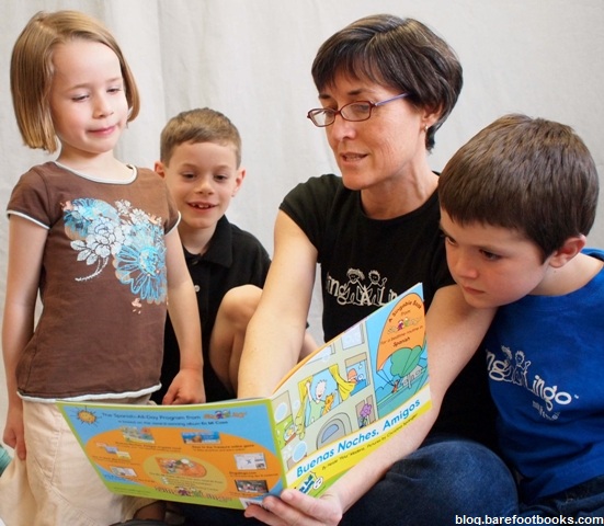 آموزش پنج مهارت ساده به کودکان هنگام بلندخوانی کتاب