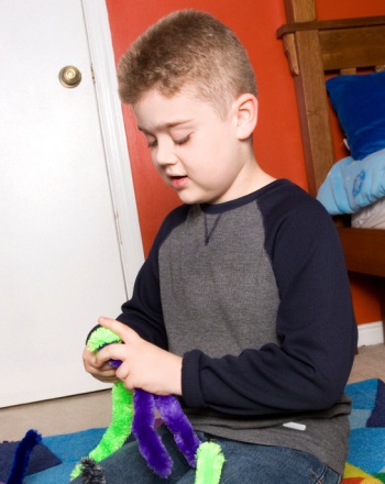 هفت گام برای کمک به یادگیری کودکان مبتلا به اتیسم